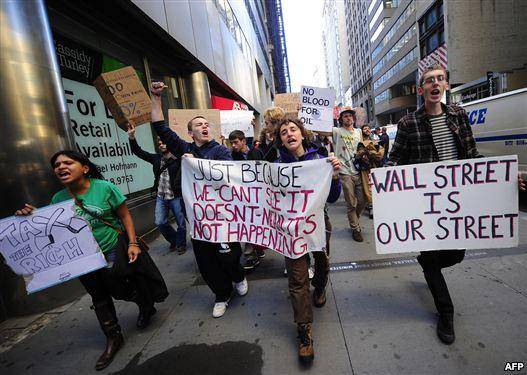 بازداشت بیش از ۷۰۰ معترض در نیویورک در تظاهرات علیه سیاست های اقتصادی آمریکا