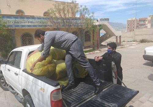 بسیج دانشجویی لرستان ۵۰۰ گان بهداشتی به بیمارستان شهدای عشایر اهدا کرد