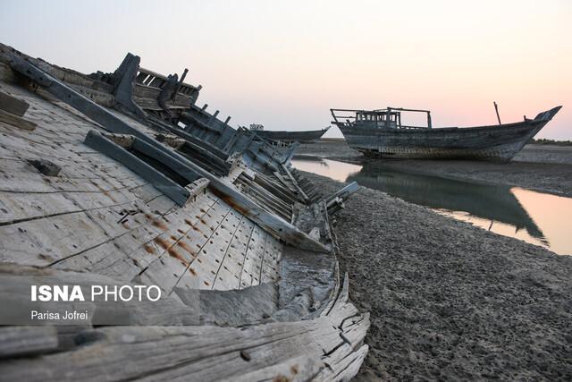 جایی برای خواب ابدی لنج‌ها