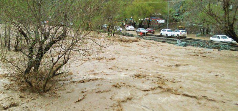 ۱۵ نقطه سیلابی در جاده کرج - چالوس شناسایی شد