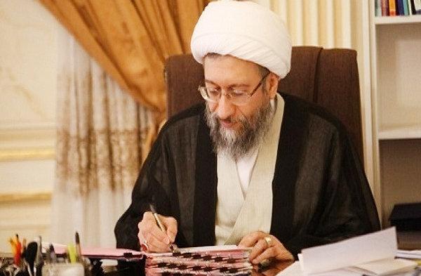 پیام تسلیت آیت الله آملی لاریجانی در پی درگذشت همسرآیت الله ناصری دولت آبادی