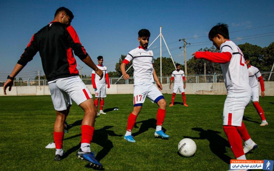 اخبار دعوای ادامه دار گزینه نقل و انتقالاتی پرسپولیس با باشگاه تراکتور