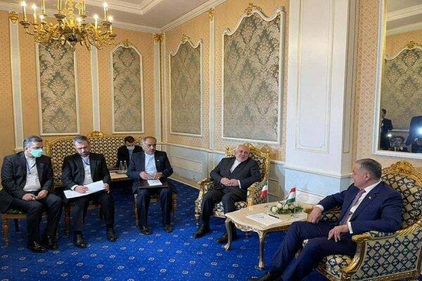 FM Zarif holds talks with Tajik counterpart in Dushanbe