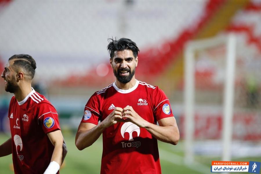 اخبار پاتک استقلال به پرسپولیس ؛ فرهاد گزینه اصلی یحیی گل محمدی در نقل و انتقالات ۱۰ میلیارد پیش می دهد