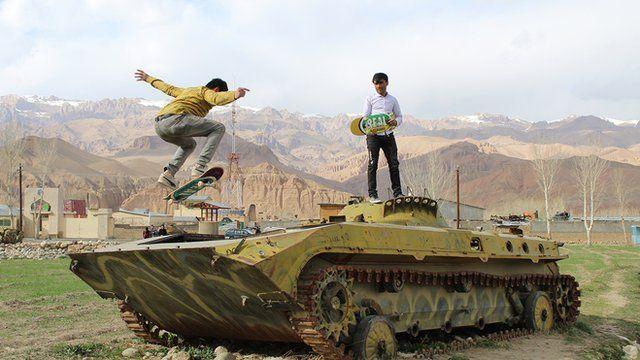 نمایشگاه عکس افغانستان؛ امیدهایی که یک‌شبه دگرگون شد