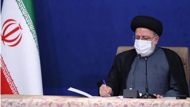 هزار فامیل در جمهوری اسلامی؛ از دایی تا داماد‌سالاری