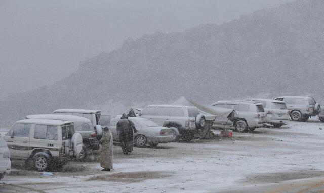 بارش برف در منطقه "تبوک" در عربستان