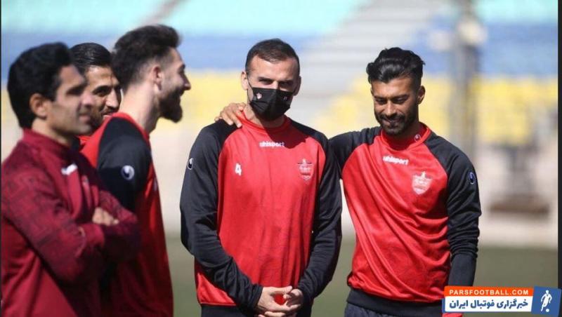 19:01 رونمایی از خرید بزرگ پرسپولیس در لیگ برتر