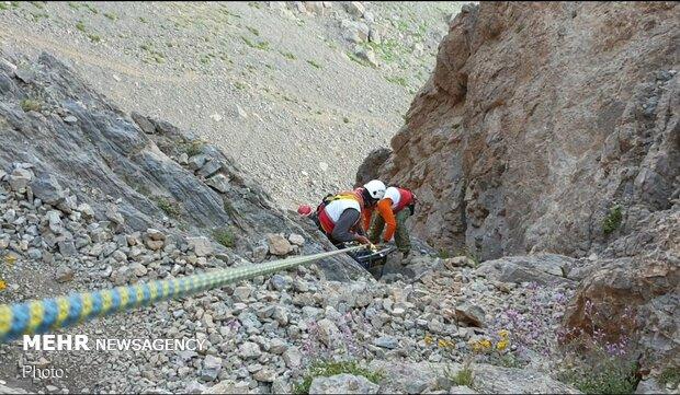 ۳ کوهنورد گرفتار در قله پورا نجات یافتند