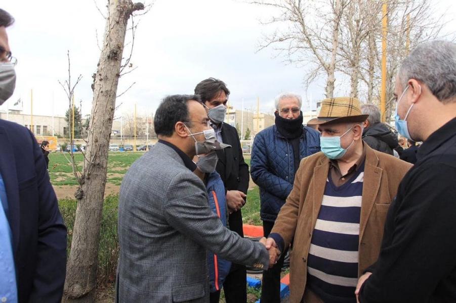 از مایلی‌کهن و طاهری تا مدیران ادوار باشگاه سایپا؛/ چهره‌های نام‌آشنا در خاکسپاری مرتضی قنبرپور