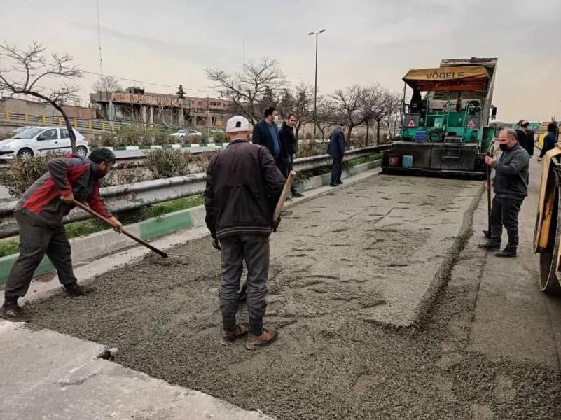 بهسازی آسفالت بزرگراه شهید یاسینی با روش بتن غلطکی