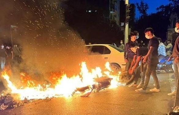 بیانیه ۴۰۰ مداح در محکومیت ناآرامی‌های اخیر / خواستار برخورد قاطع با عوامل اغتشاشات هستیم + اسامی