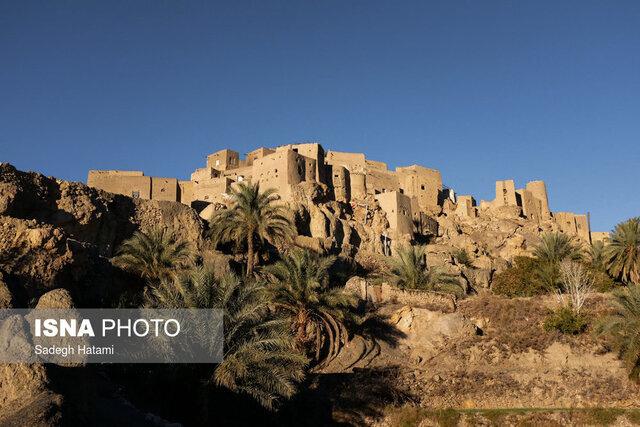 روستای خاکستری خراسان جنوبی، رنگ مرمت می‌گیرد