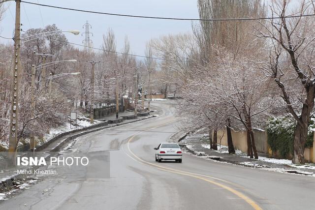 محور گنجنامه به تویسرکان در مسیر تاریک‌دره مسدود می‌شود