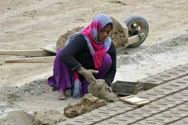 مسئله کار موقت و بی‌ثبات‌کاری زنان در ایران