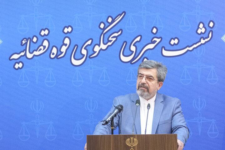 از تلاش برای کاهش سرقت و شکایت «روحانی» تا زمان دادگاه ۲ خبرنگار