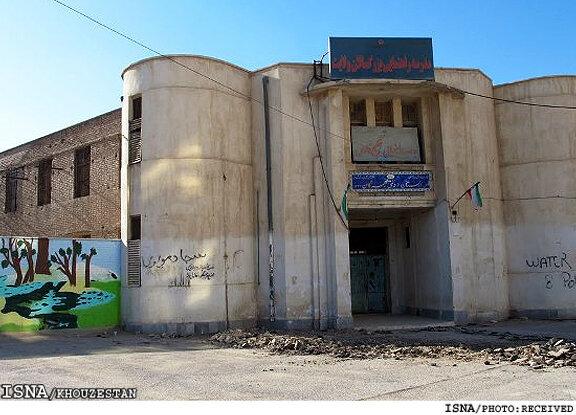 آغاز مرمت و احیای مدرسه تاریخی مهرگان آبادان را درخواست کرده‌ایم