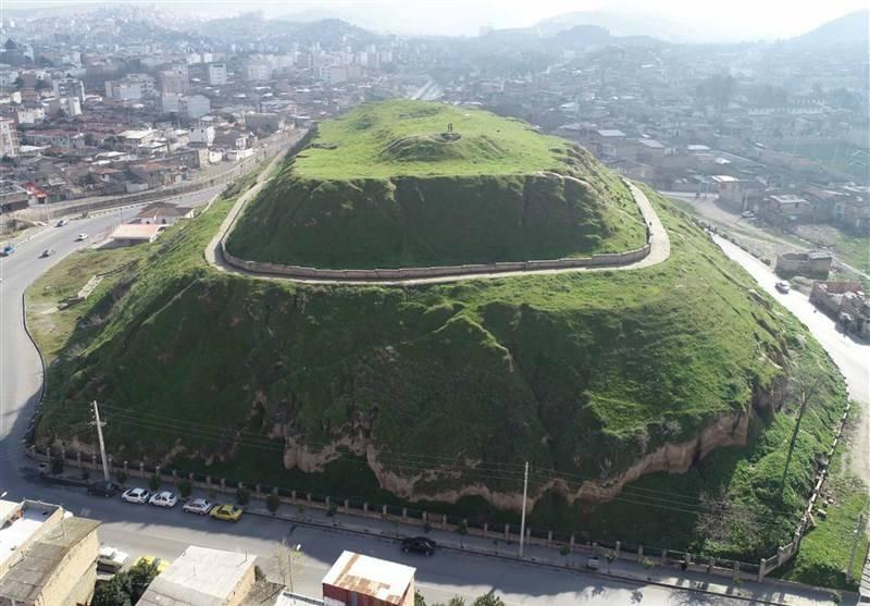 زیباسازی تپه تاریخی قلعه خندان گرگان/ میراث فرهنگی و شهرداری ۱۸ میلیارد تومان هزینه می‌کنند