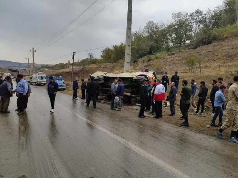 واژگونی مینی‌بوس در عجبشیر با ۱۷ کشته و مصدوم!