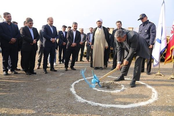 احداث مخازن ۱۰۰۰ و ۲۰۰۰ مترمکعبی روستاهای شهرستان بناب کلنگ زنی شد