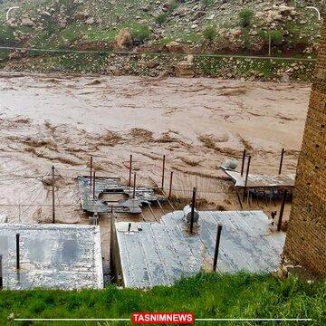 سیل راه ارتباطی ۳۹ روستای معمولان را مسدود کرد