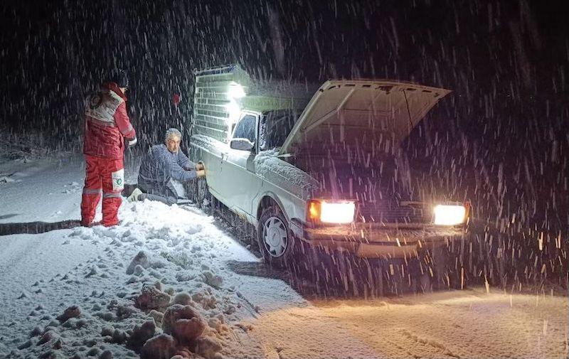 امدادرسانی به ۱۳۰ نفر از متاثرین کولاک در چالدران