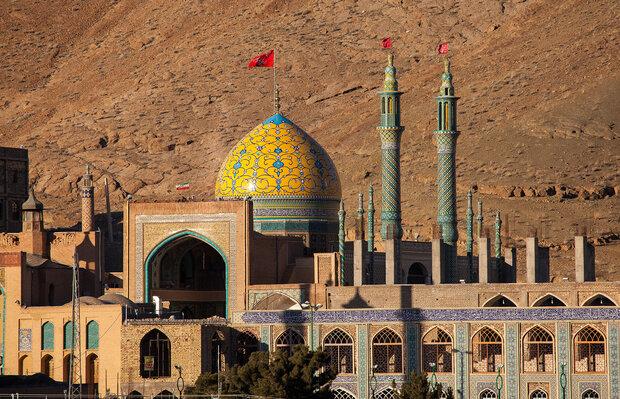 روایتی کوتاه از حضور رهبر معظم انقلاب در حرم علی بن باقر (ع)