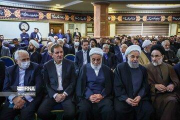 محسن هاشمی: مادرم انگار یادش رفته بود پدرم رحلت کرده و پرسید «بابا کجاست؟» /روحانی: نگذاشتیم زندگی مردم فروبپاشد