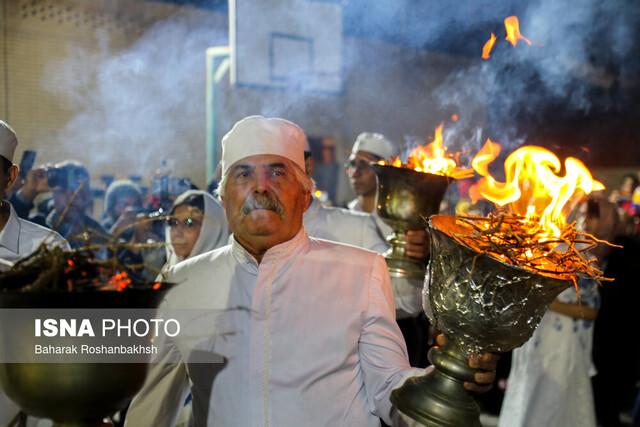 از نگاه رمانتیک تا تقابل با «جشن سده»