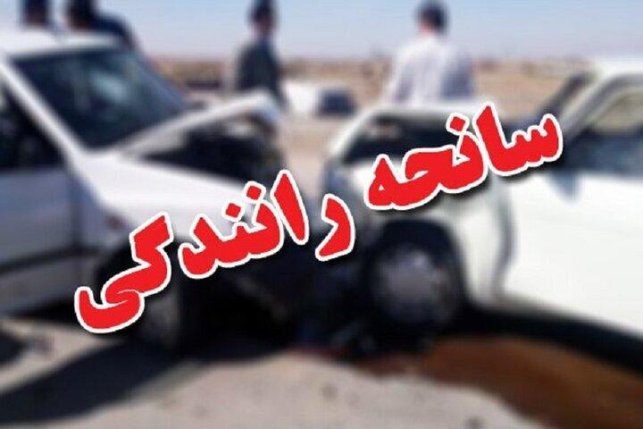 ۴ مصدوم تصادف خودروی سواری با تریلی در بافق امدادرسانی شدند