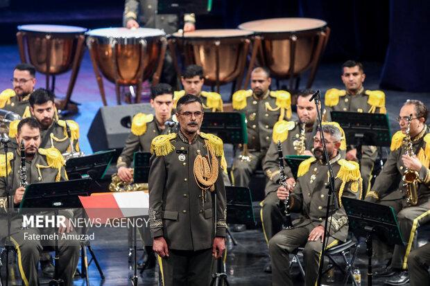 در کنسرت «رزم نوازان» چه گذشت؟/ سنگ تمام ارتشی‌ها در تالار وحدت