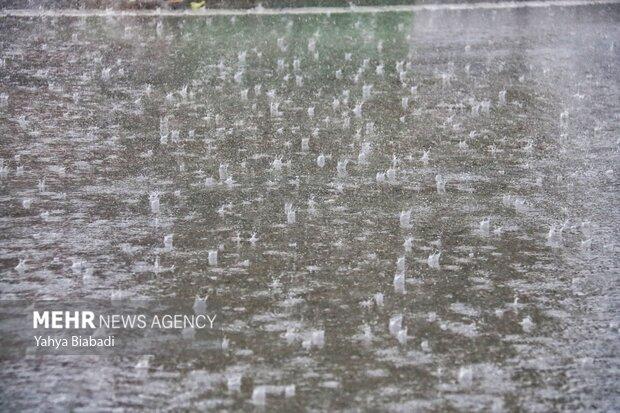 بارش شدید باران در بازارچه رسمی شوشمی